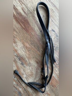 oversized black crown and cheeks